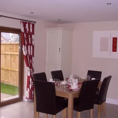 Pairc Na Gloine Holiday Homes *